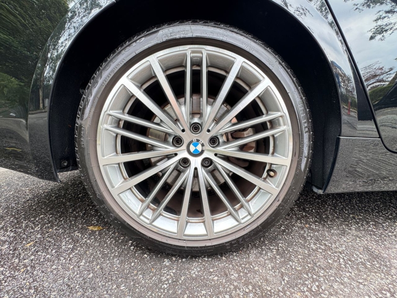 BMW 530e G30 Sedan 4dr Sport Line Steptronic 8sp RWD 2.0HDiTsc (iPerformance)