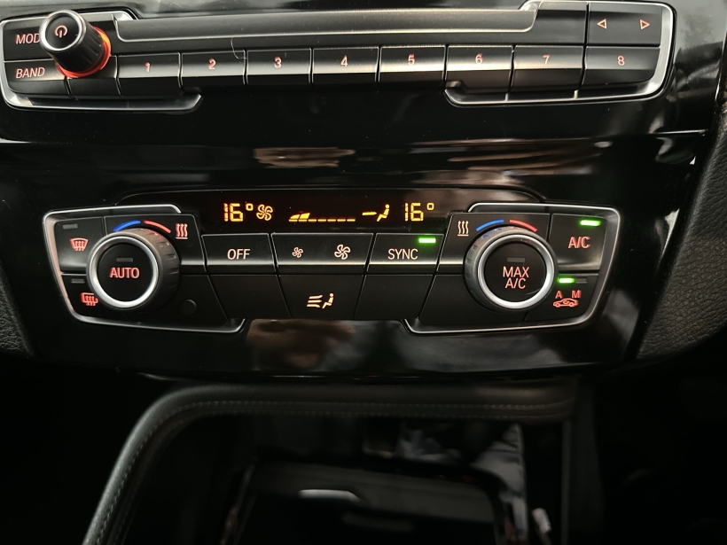 BMW X1 F48 Wagon 5dr sDrive20i Steptronic 8sp FWD 2.0DiTsc (Sport Line)