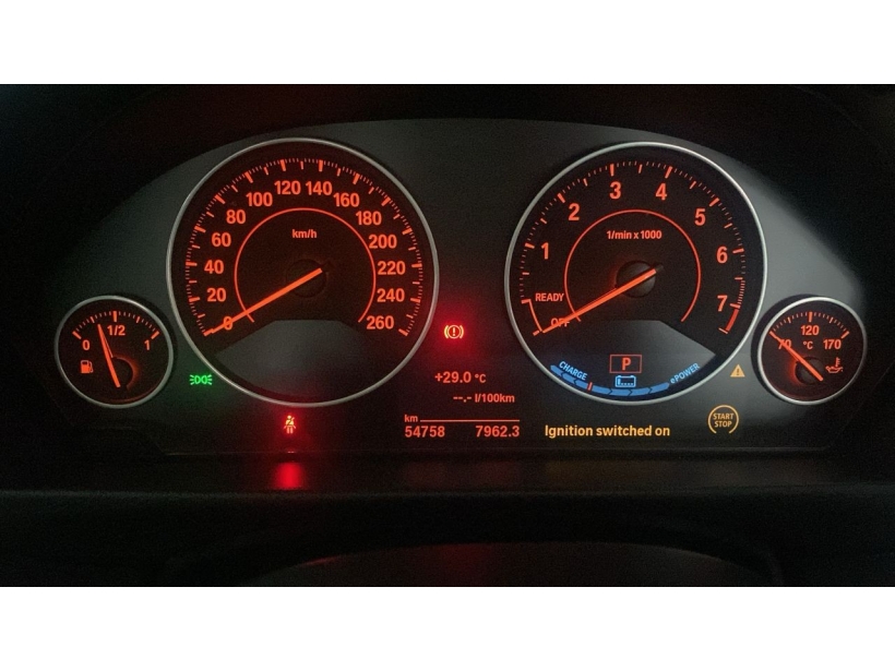 BMW 330e F30 Sedan 4dr SA 8sp RWD 2.0HDiTsc (Sport Line)