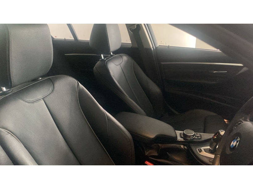 BMW 330e F30 Sedan 4dr SA 8sp RWD 2.0HDiTsc (Sport Line)