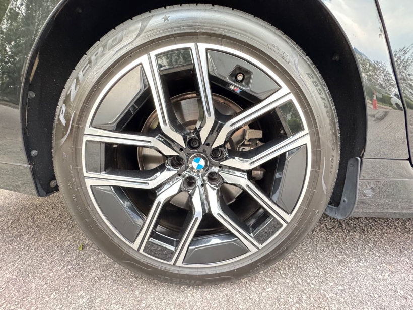 BMW 750e G70 Sedan 4dr xDrive M Sport Steptronic 8sp AWD 3.0HDiTsc (Pure Excellence)