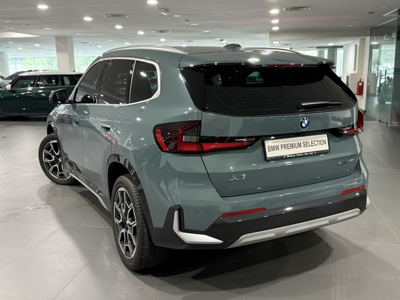 BMW X1 U11 Wagon 5dr sDrive20i Sports Automati 7sp FWD 570kg 2.0DiTsc (xLine)