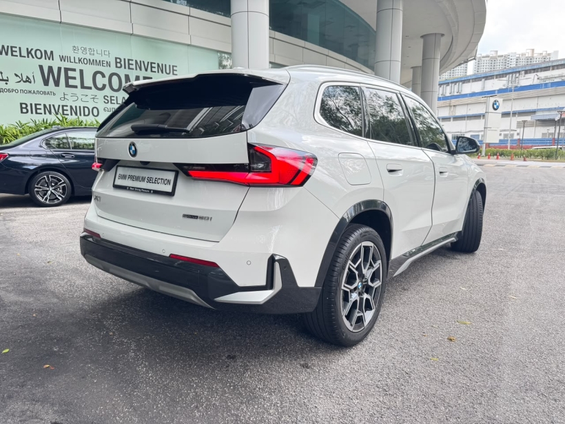 BMW X1 U11 Wagon 5dr sDrive20i Sports Automati 7sp FWD 570kg 2.0DiTsc (xLine)