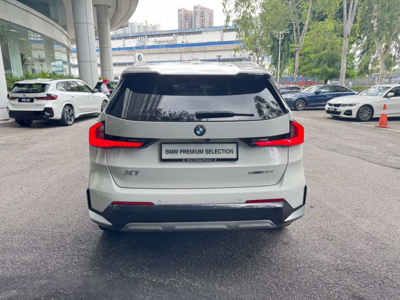 BMW X1 U11 Wagon 5dr sDrive20i Sports Automati 7sp FWD 570kg 2.0DiTsc (xLine)