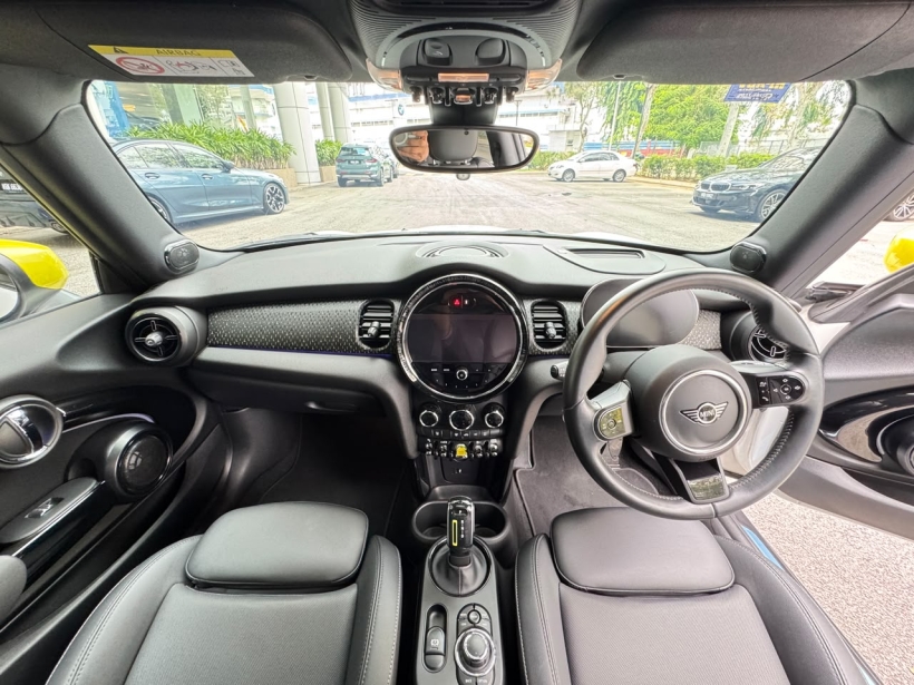 MINI 3 Door F56 Hatch 3dr Cooper SE Auto 1sp FWD (P/Sunroof w/o HUD)