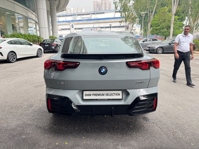 BMW iX2 U10 Wagon 5dr xDrive30 M Sport Reduction Gear 1sp AWD 585kg